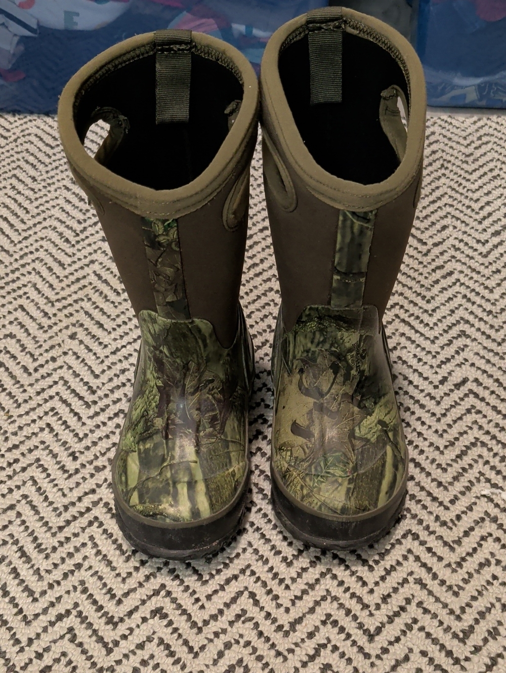 Bogs Kids Green Camo Pull-On Waterproof Boots - Picture 1 of 6